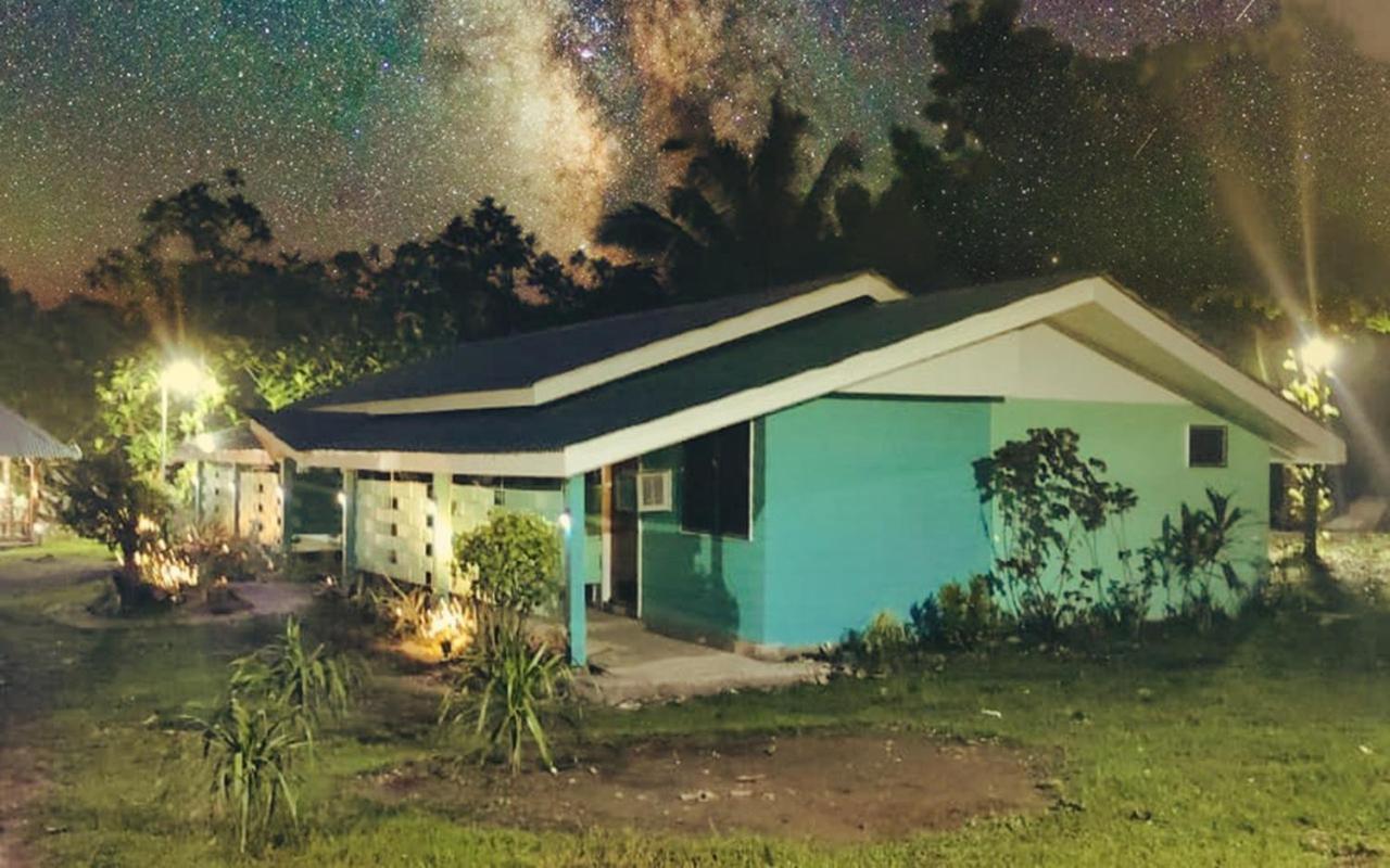 House Of Tamse Laagans ' Inn Badian Exterior foto